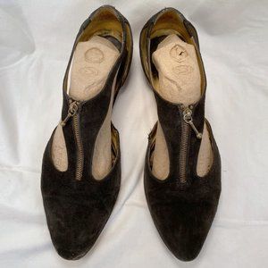 Kenneth Cole NY Black Suede Zipper Tee Strap Flats